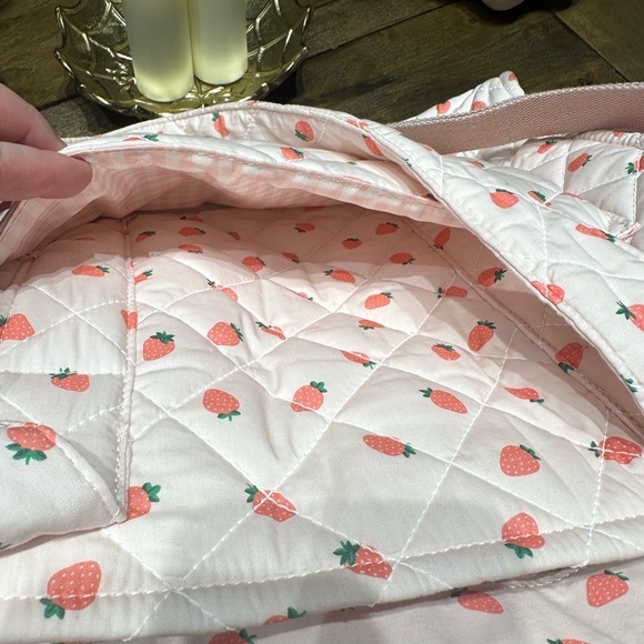 Poppy and Peonies On The Go Tote Mini Strawberry Print - Picture 8 of 10